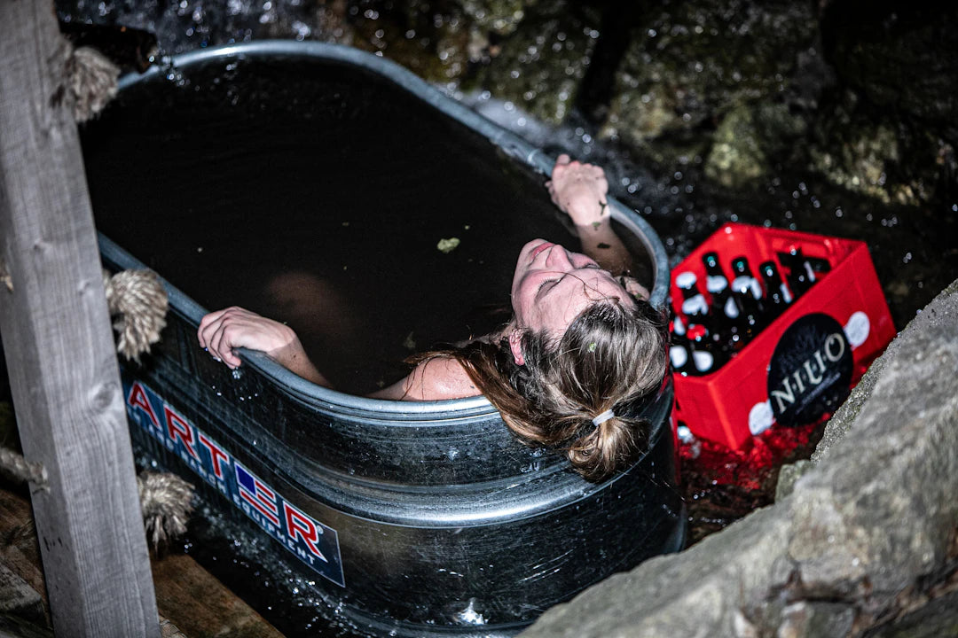 Cold Plunge Tubs vs. Hot Baths Finding Balance